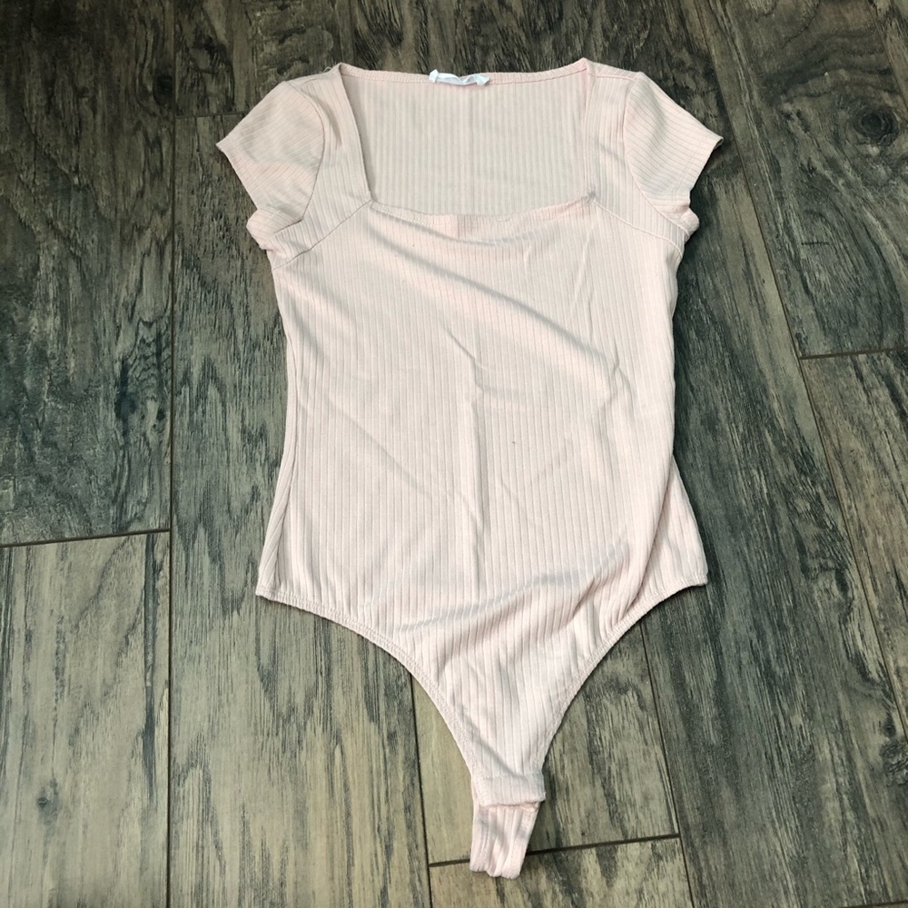 Light pink square neck ribbed bodysuit